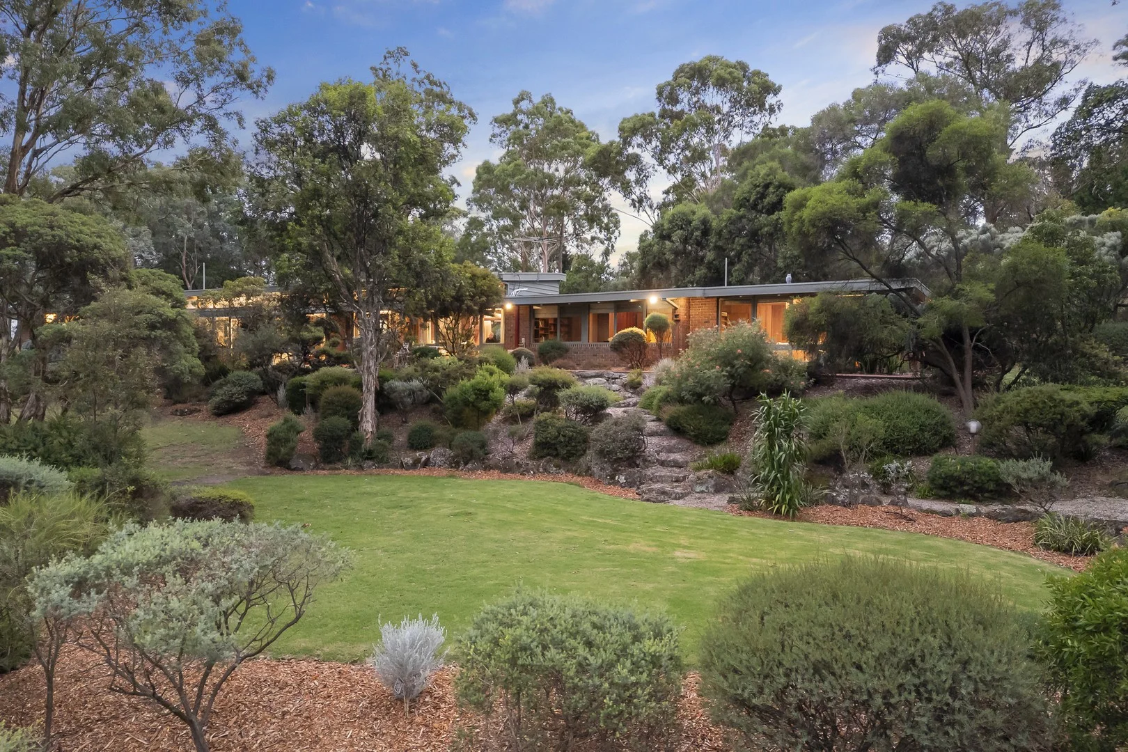 174-176 Tindals Road, Park Orchards VIC 3114