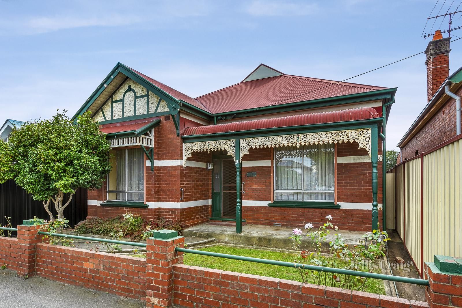 3 bedrooms House in 20 Maribyrnong Road MOONEE PONDS VIC, 3039