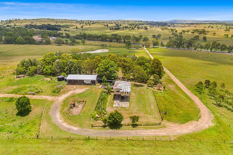 7659 New England Highway, Crows Nest QLD 4355, Image 0