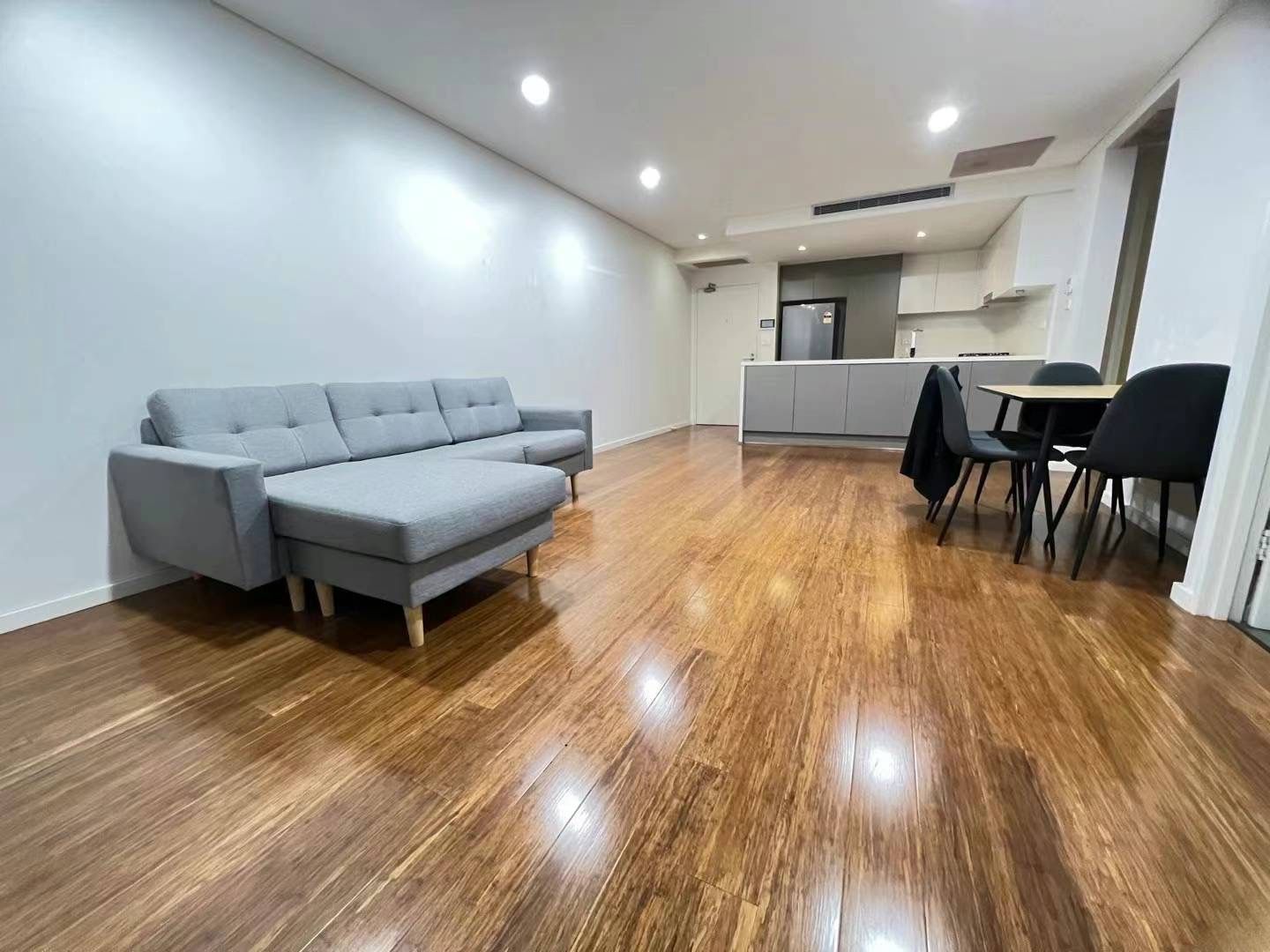 2 bedrooms Apartment / Unit / Flat in L6/19-21 Larkin Street CAMPERDOWN NSW, 2050