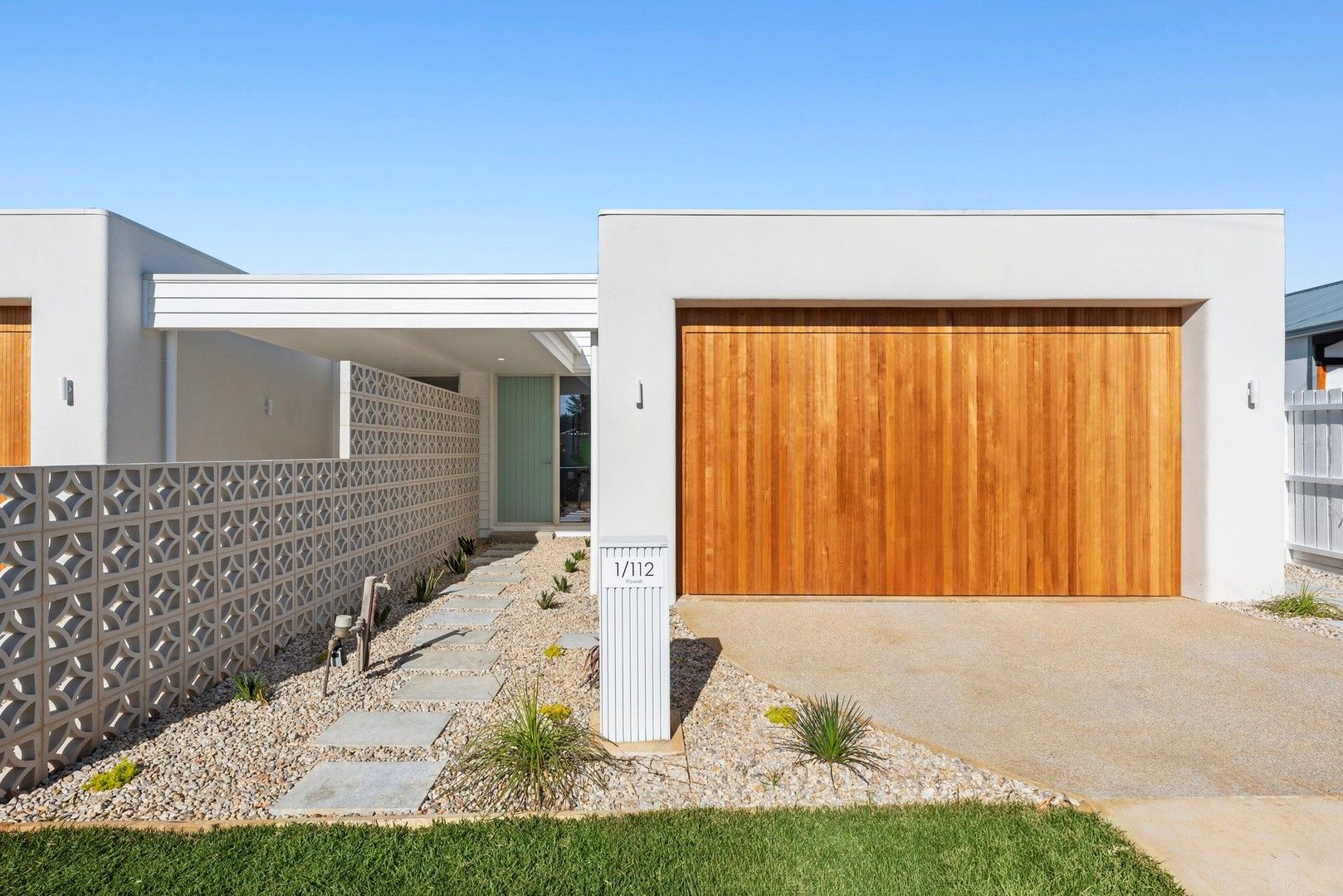 3 bedrooms Townhouse in 112A Powell Street OCEAN GROVE VIC, 3226