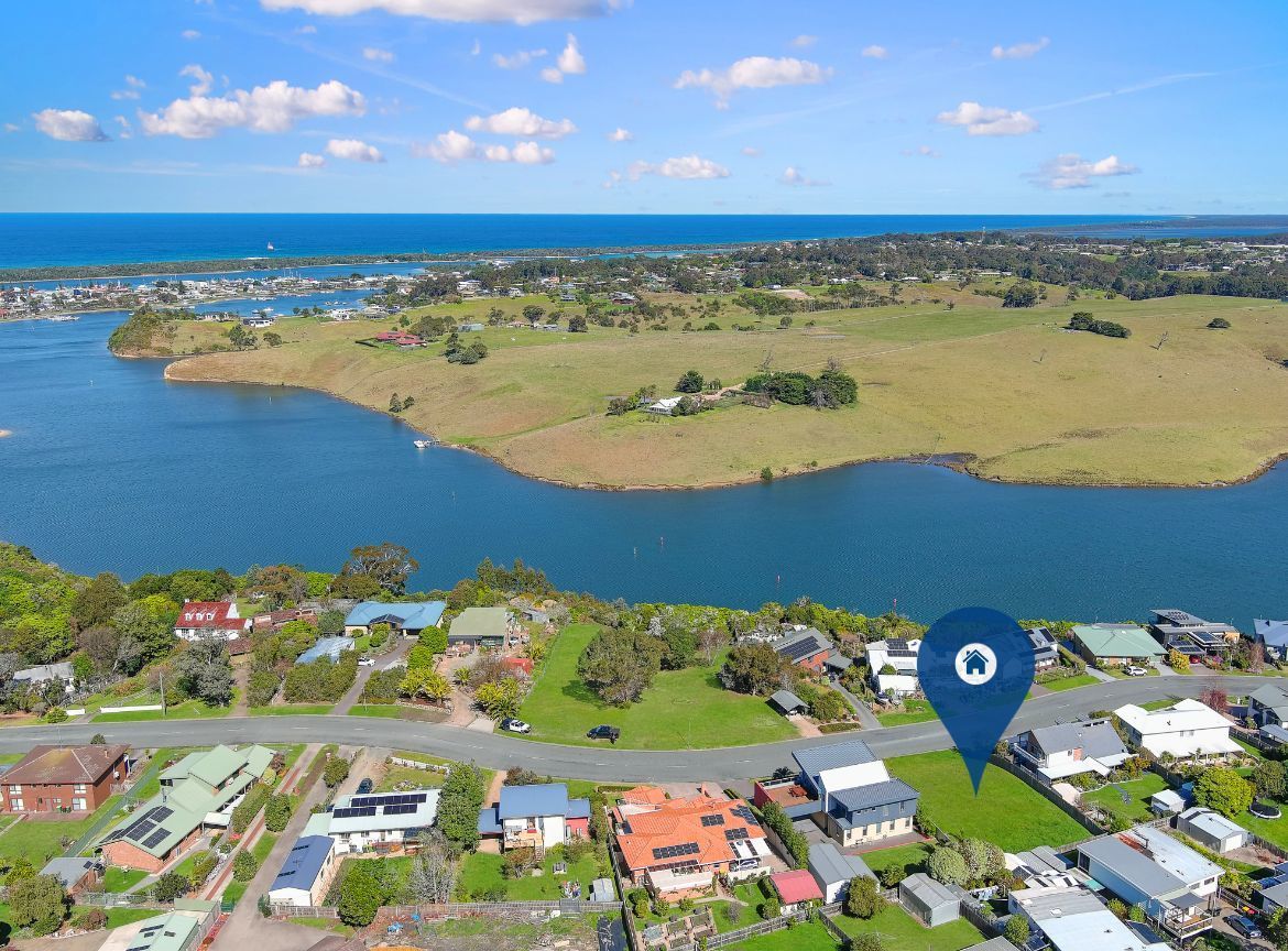 48 Nautilus Way, Lakes Entrance VIC 3909, Image 2