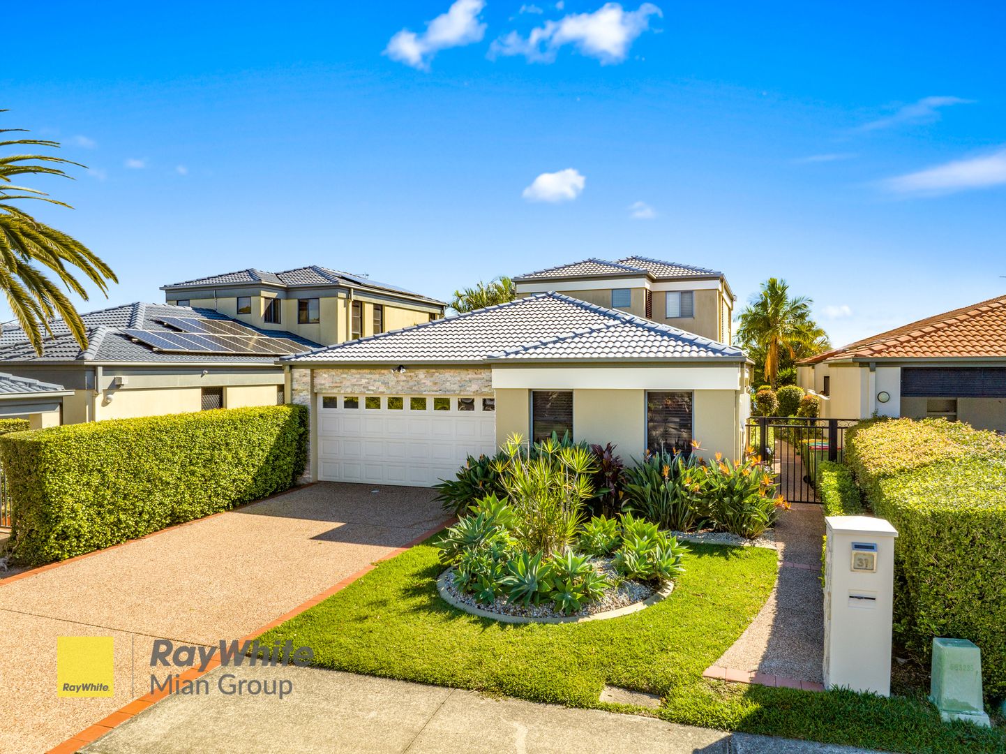 31 Lee Anne Crescent, Helensvale QLD 4212 Domain