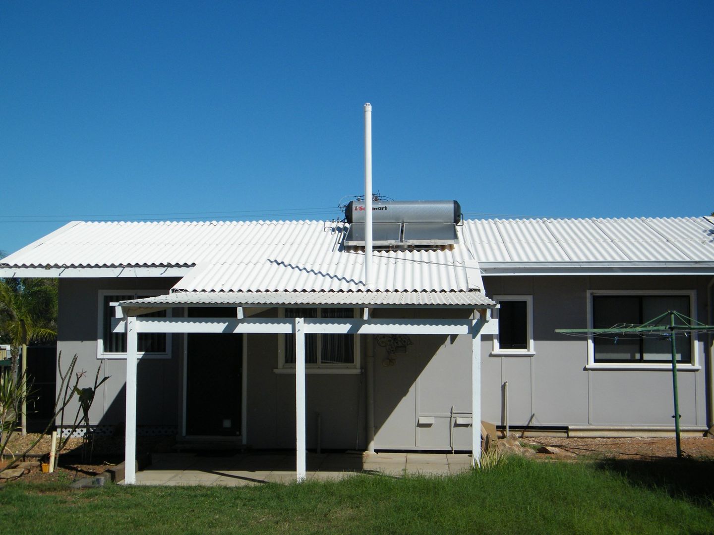 37 Hubble Street, South Carnarvon WA 6701, Image 2