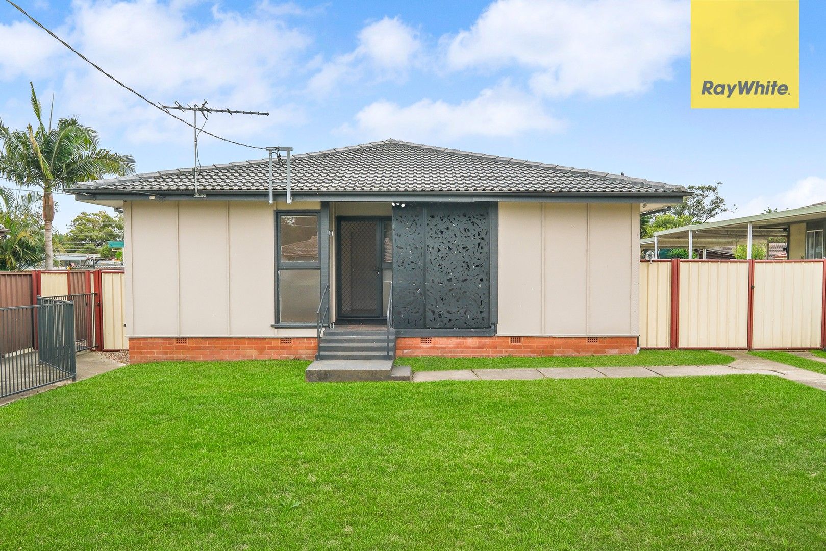 3 bedrooms House in 5 Don Mills Avenue HEBERSHAM NSW, 2770