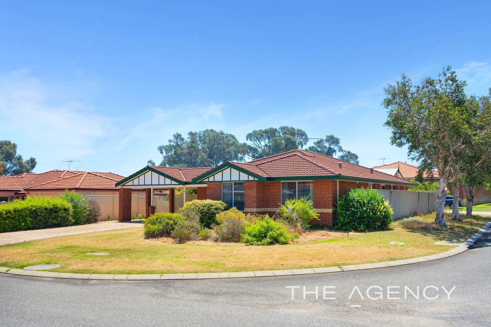 9 Okra Court, Lake Coogee WA 6166, Image 0