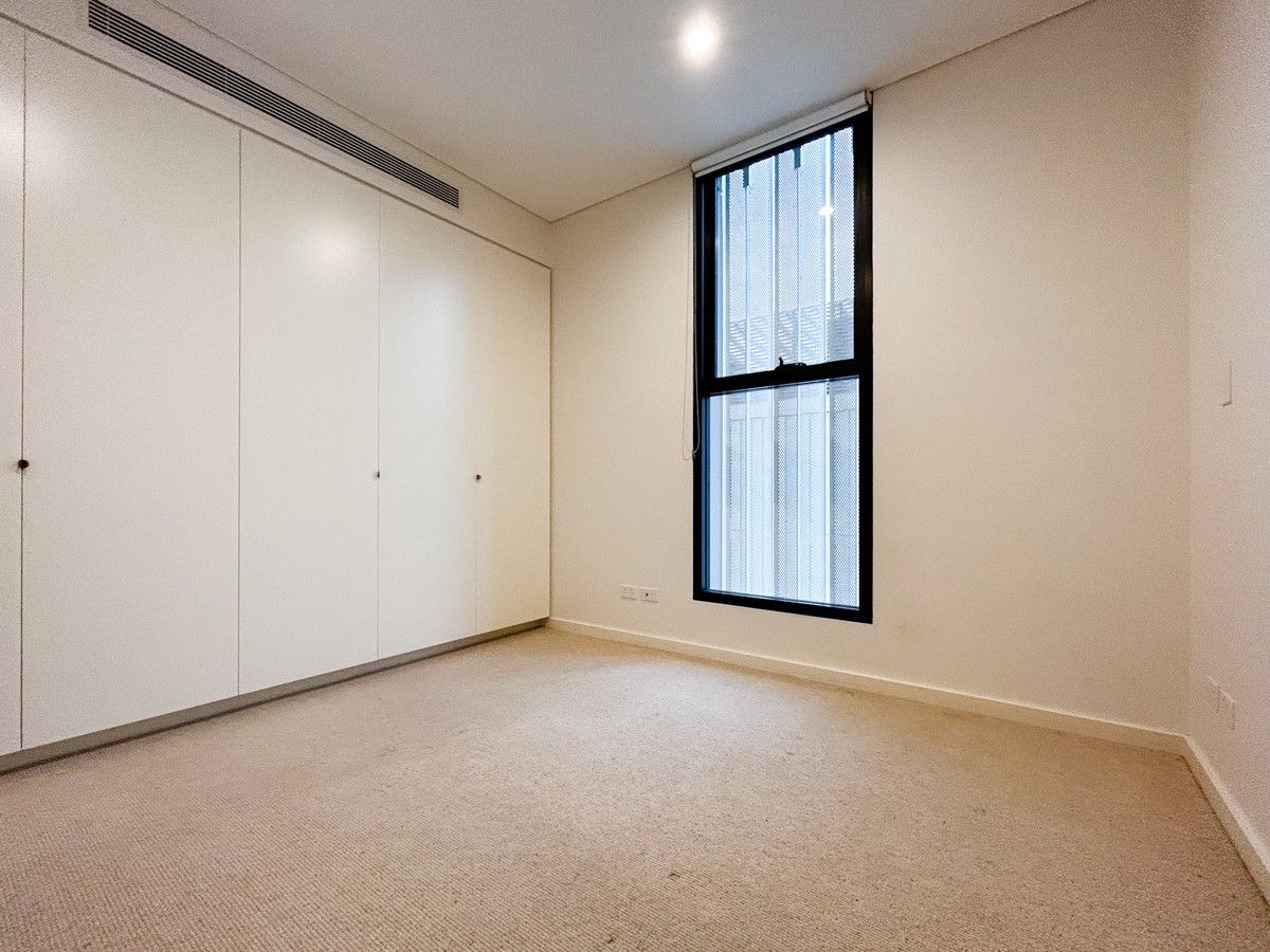 805/2 Wentworth Park Road, Glebe NSW 2037, Image 2