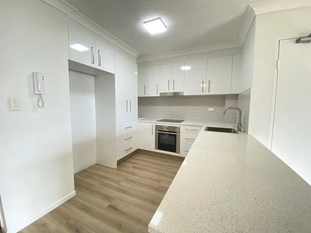 Additional image 3 of 8/2 Brake Street, Burleigh Heads QLD 4220