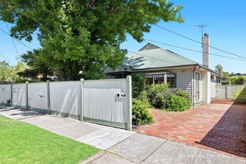 23 Sunlight Crescent, Brighton East VIC 3187, Image 0