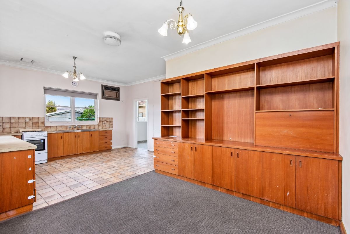 27 Flinders Parade, Flinders Park SA 5025, Image 2