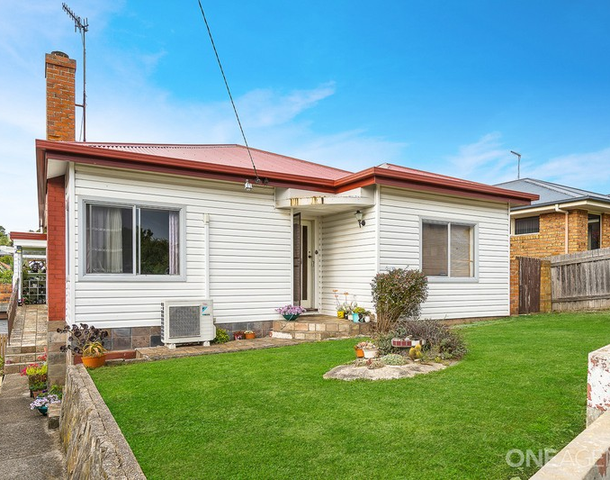 9 Lyons Street, Hillcrest TAS 7320