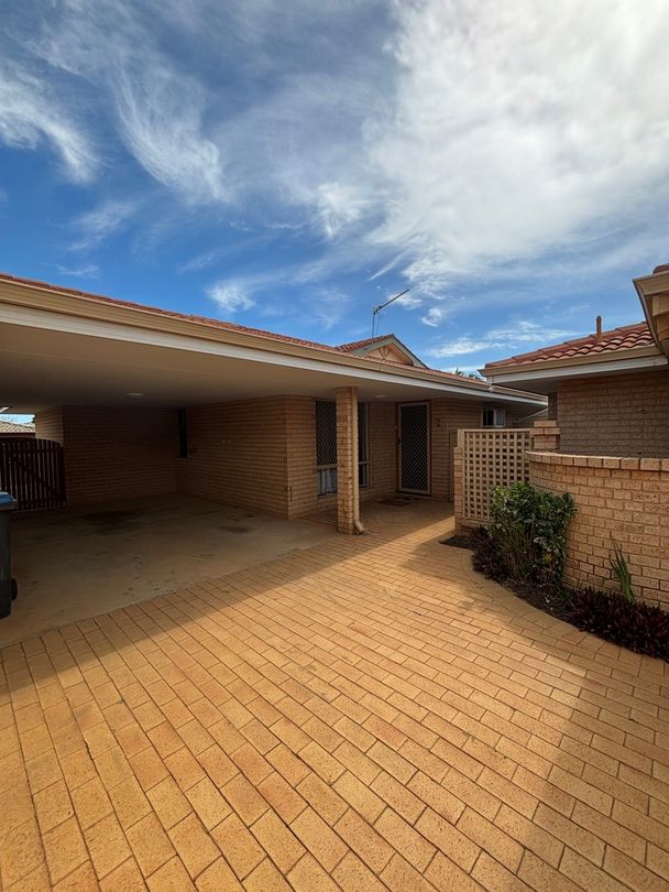 3 bedrooms House in 2/149 Railway Street BLUFF POINT WA, 6530