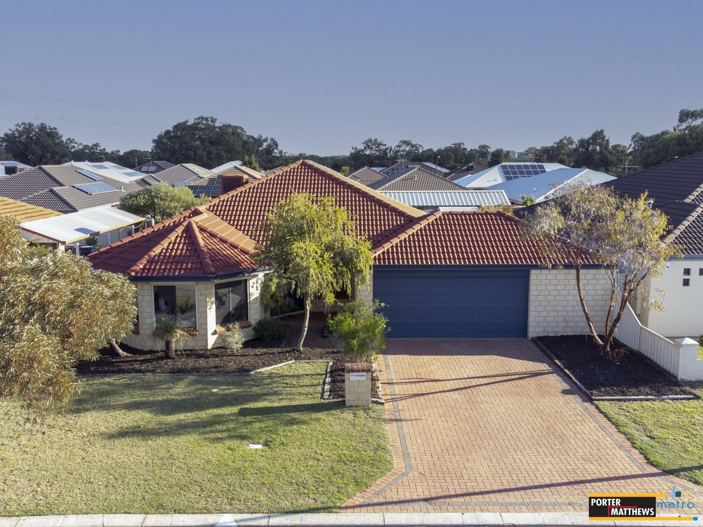 19 Silica Road, Wattle Grove WA 6107, Image 2