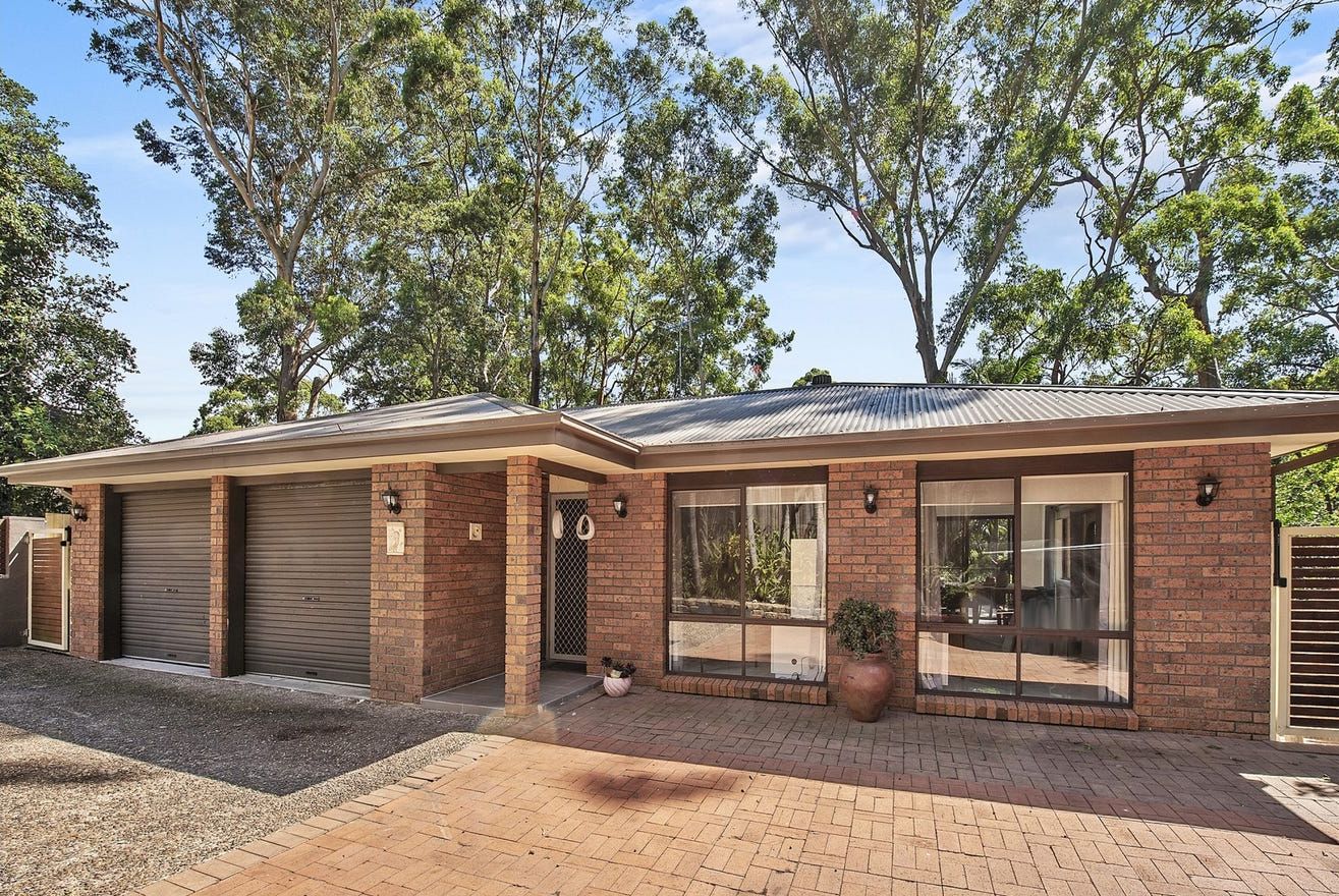 5 bedrooms House in 2/26 Sefton Road THORNLEIGH NSW, 2120