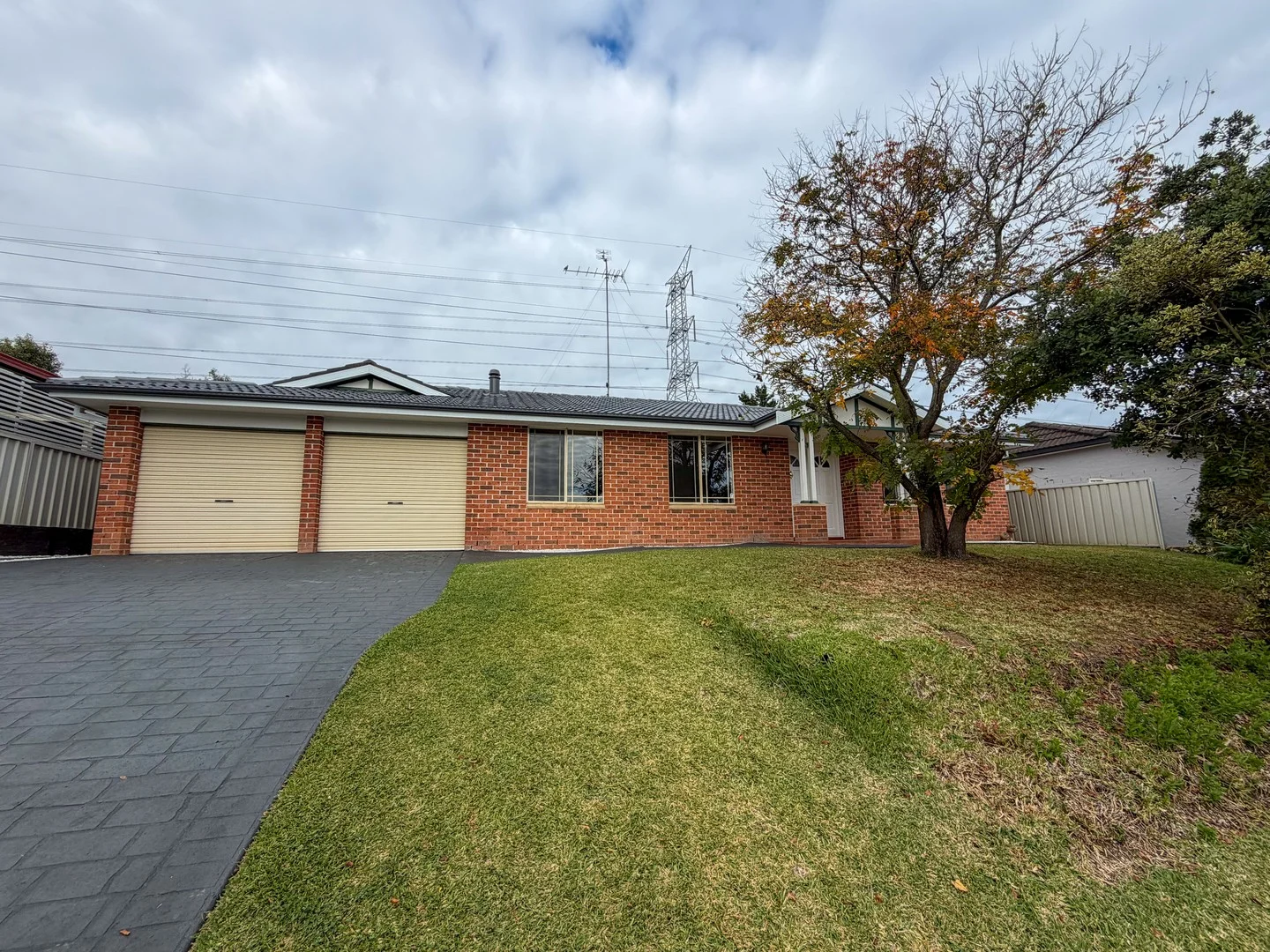 16 Yellow Gum Close, Glenmore Park NSW 2745