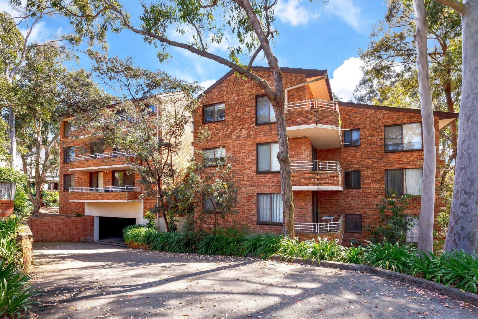 2 bedrooms Apartment / Unit / Flat in 14/203 Waterloo Road MARSFIELD NSW, 2122