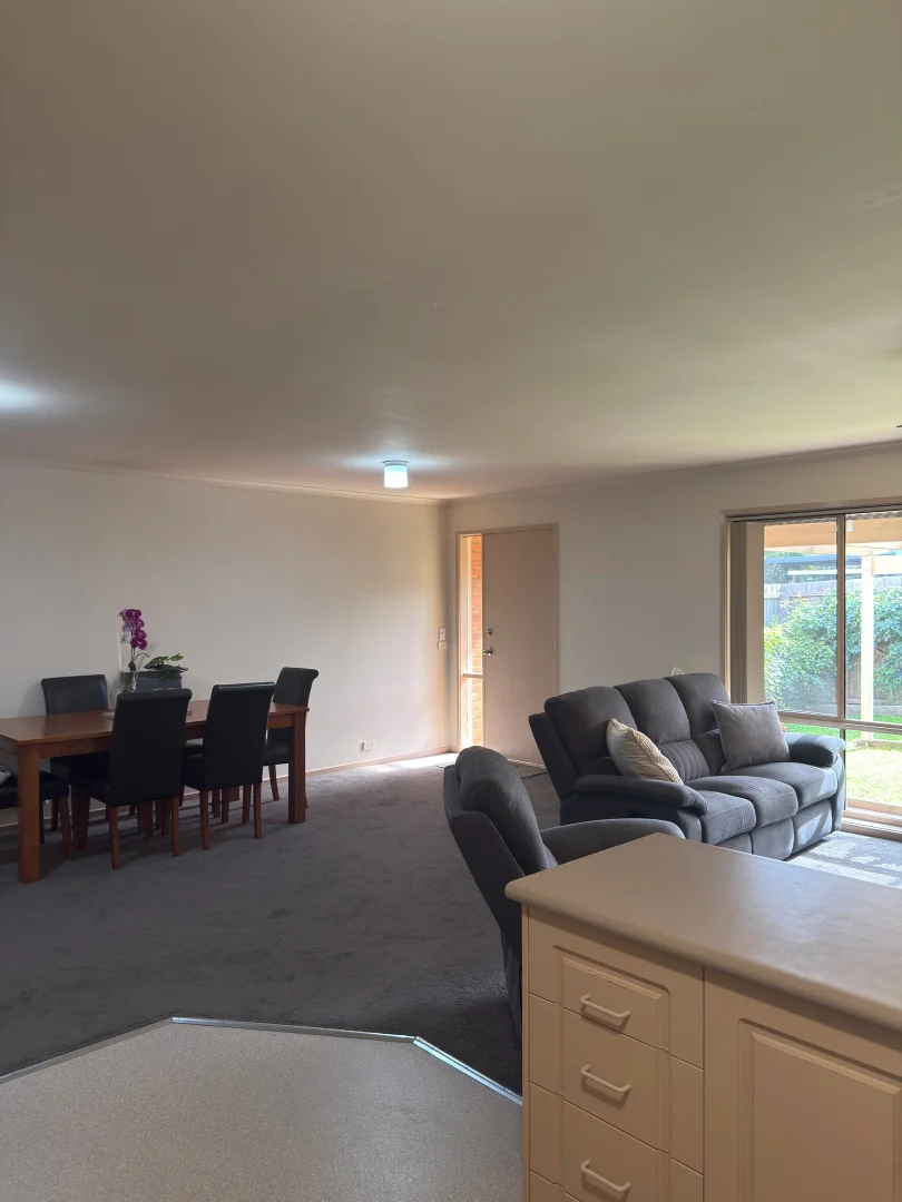 Additional image 5 of 2/219 Mount Pleasant Road, Highton VIC 3216