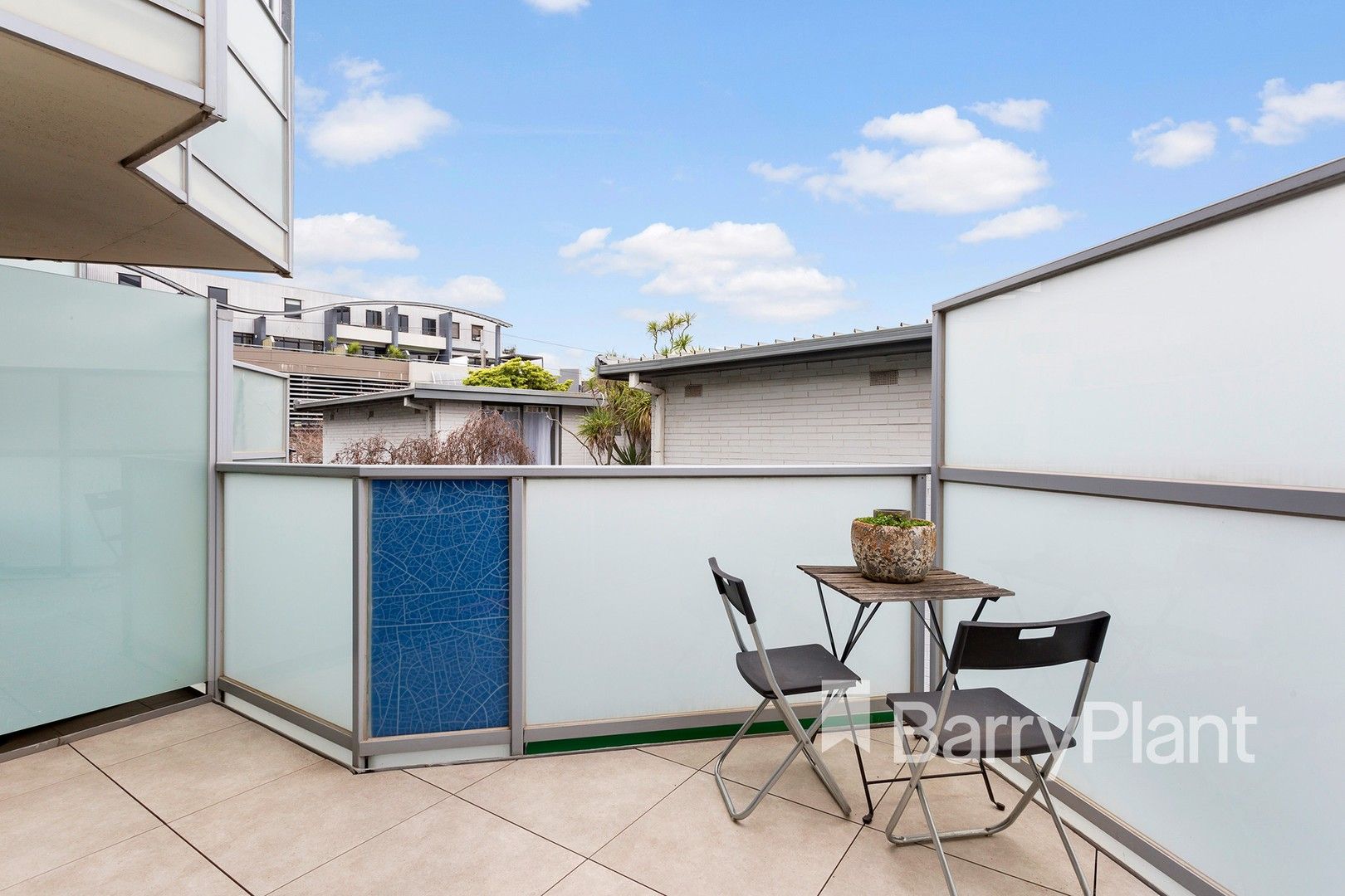 1 bedrooms Apartment / Unit / Flat in 207/182 Barkly Street ST KILDA VIC, 3182