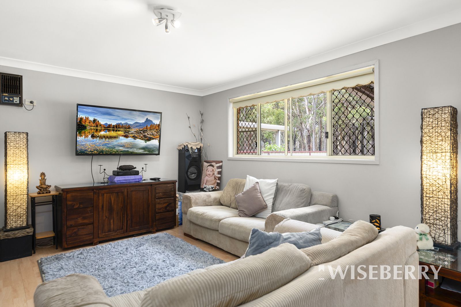 52 Griffiths Street, Mannering Park NSW 2259, Image 2