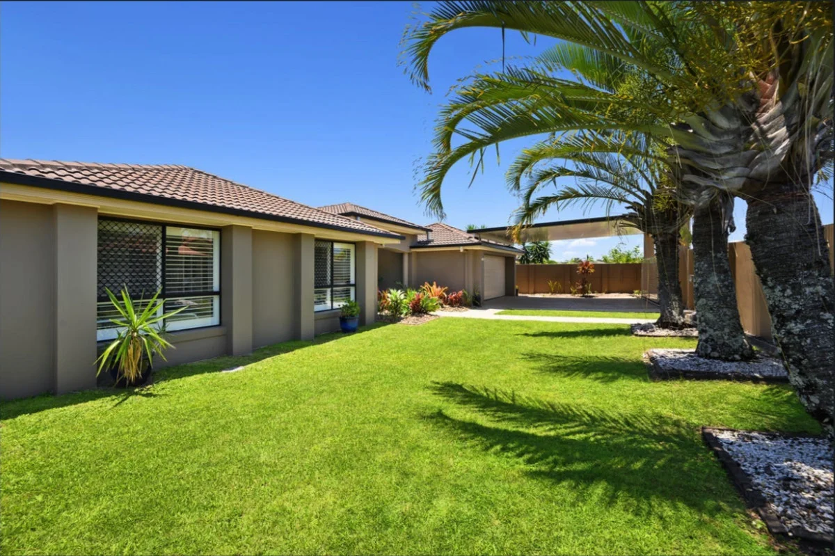 Additional image 2 of 41 Maltravers Drive, Arundel QLD 4214