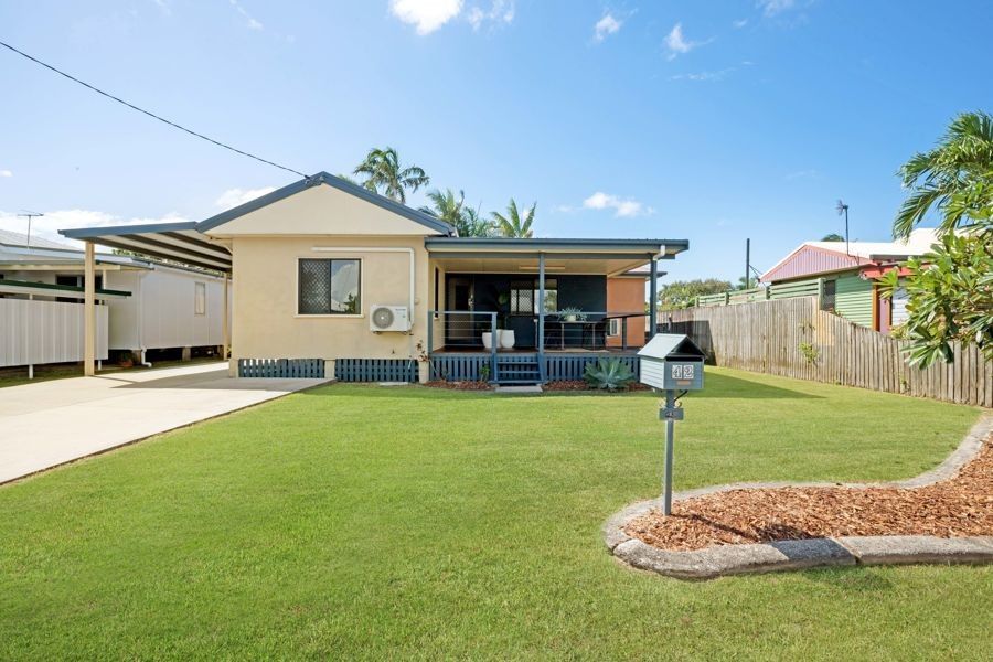 4 bedrooms House in 42 Bannister Street SOUTH MACKAY QLD, 4740