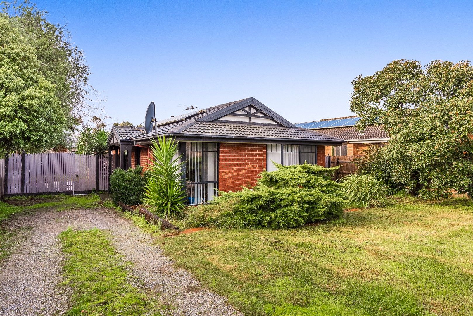 3 bedrooms House in 19 Nana Walk NARRE WARREN SOUTH VIC, 3805