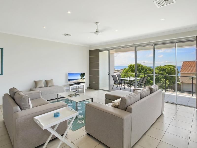 1/15 Ventura Street, Sunrise Beach QLD 4567, Image 2