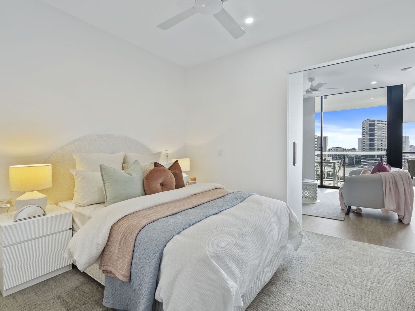 1 bedrooms Unknown in 702/50 Longland Street NEWSTEAD QLD, 4006