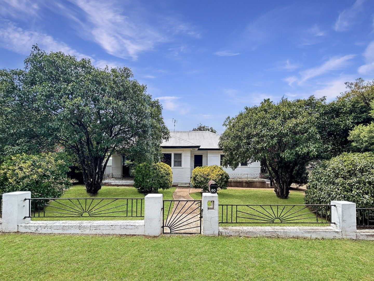 2 bedrooms House in 60 Wellington Street GEURIE NSW, 2818