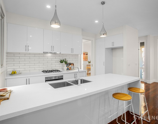 1/26 Valerian Avenue, Altona North VIC 3025