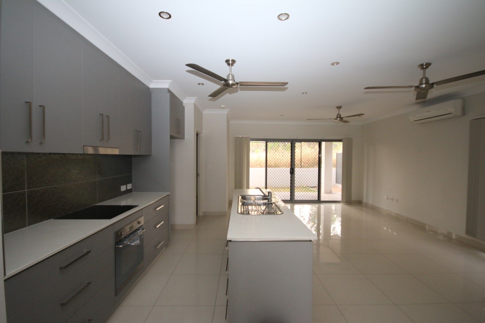 3 bedrooms Apartment / Unit / Flat in 9/1 Guider Court JOHNSTON NT, 0832