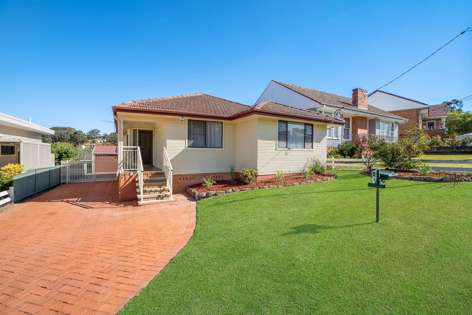 9 Moruya Parade, Kotara NSW 2289, Image 0