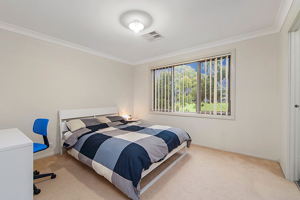 128 Stanhope Parkway, Stanhope Gardens NSW 2768, Image 2