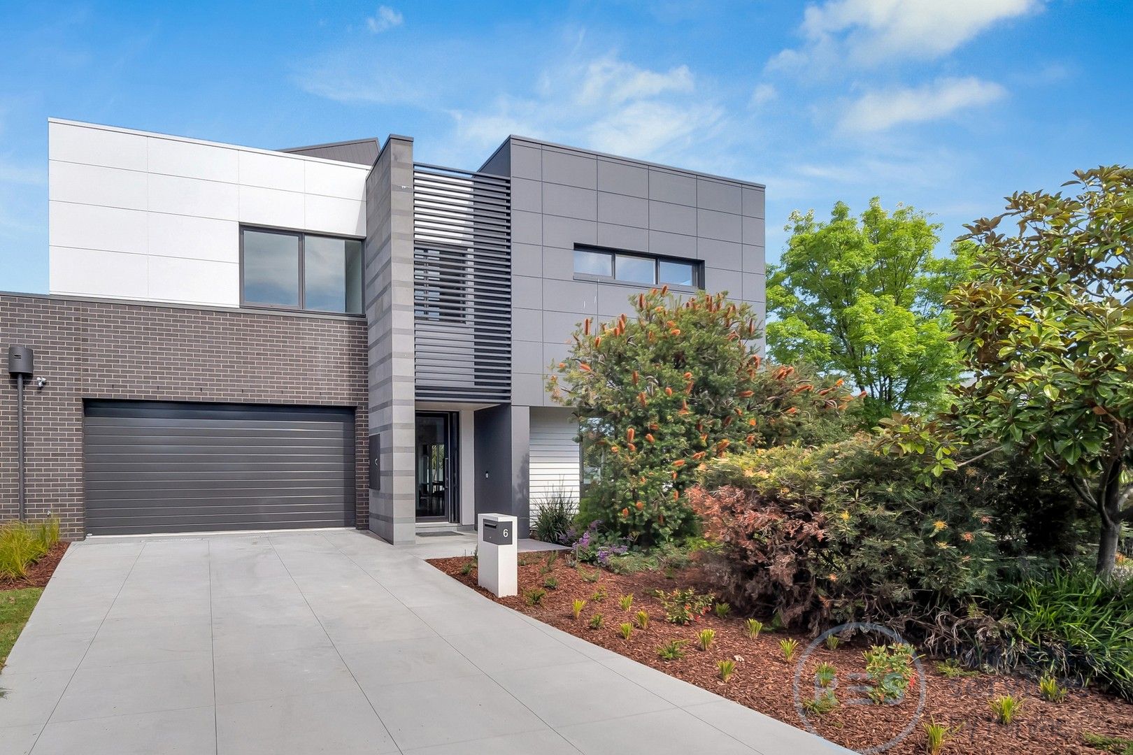3 bedrooms House in 6 Goodison Court MULGRAVE VIC, 3170