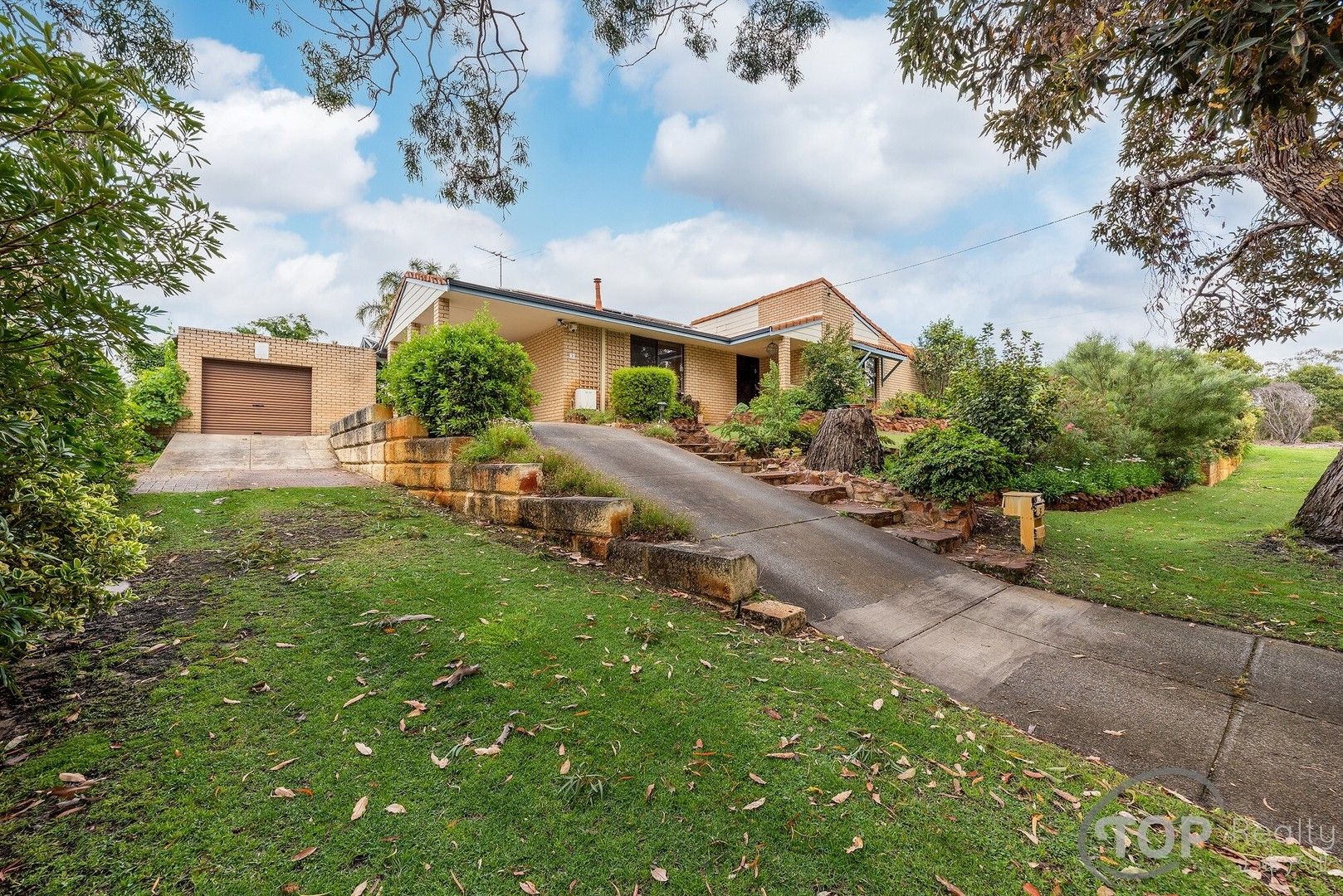 4 bedrooms House in 3 The Quarterdeck WILLETTON WA, 6155