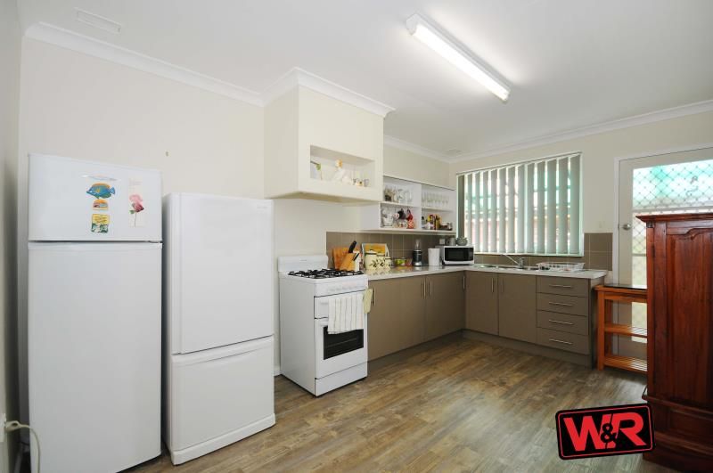 1/40 North Road, Spencer Park WA 6330, Image 2