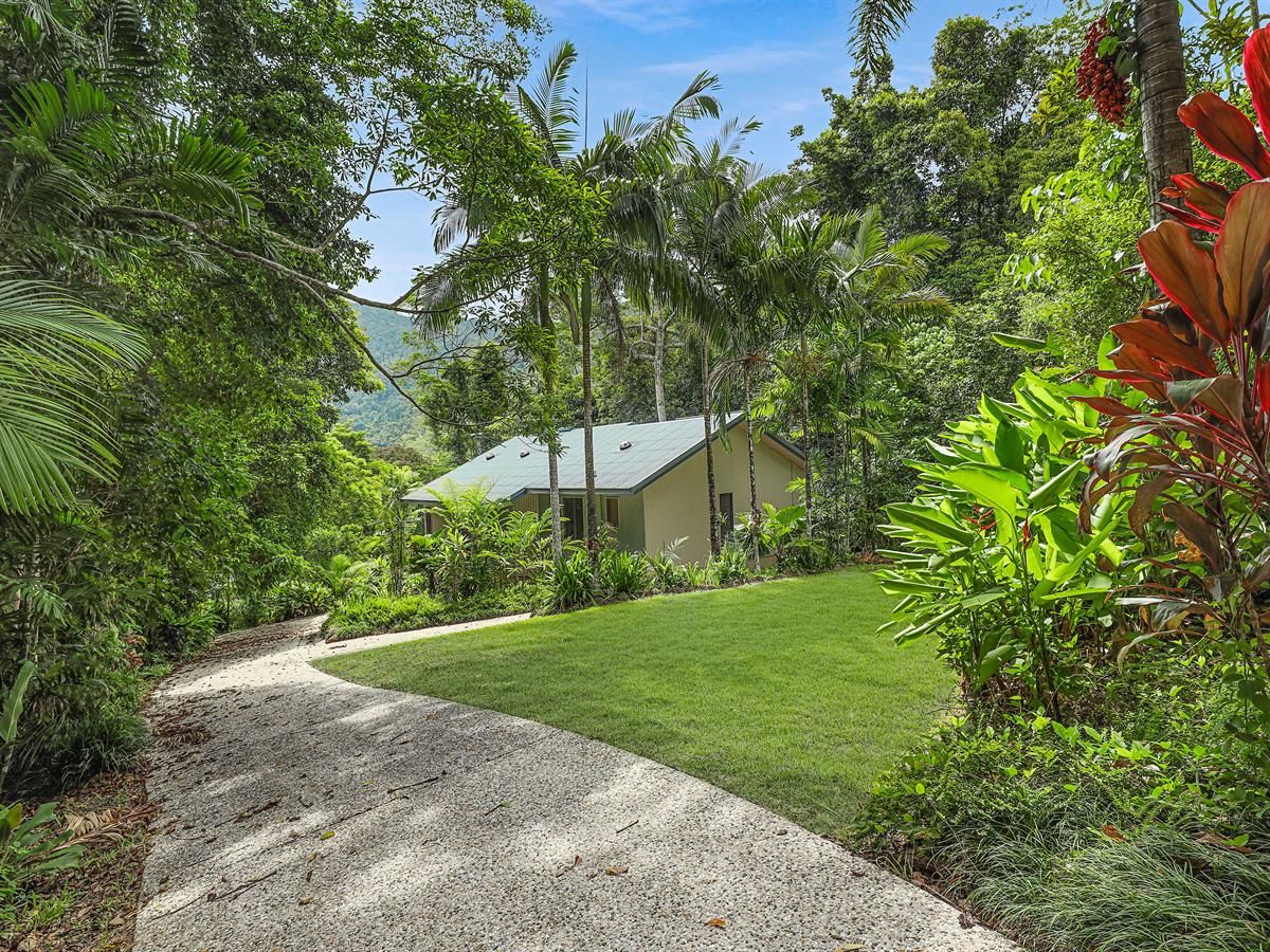 17-19 Frond Close, Redlynch QLD 4870, Image 0