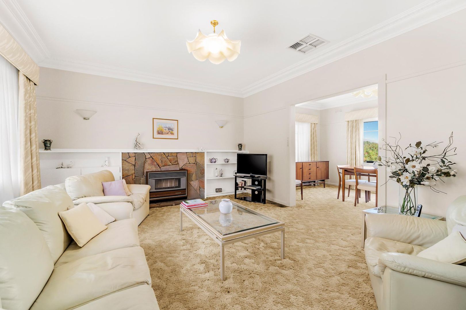 22 Cumming Street, Burwood VIC 3125, Image 2