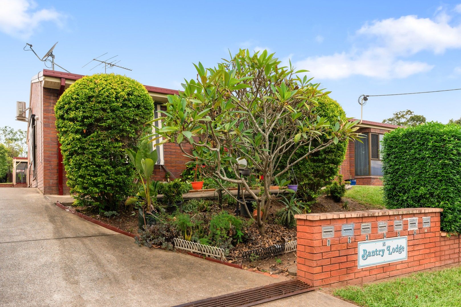 2 bedrooms Apartment / Unit / Flat in 1/13 Bantry Avenue BURPENGARY QLD, 4505