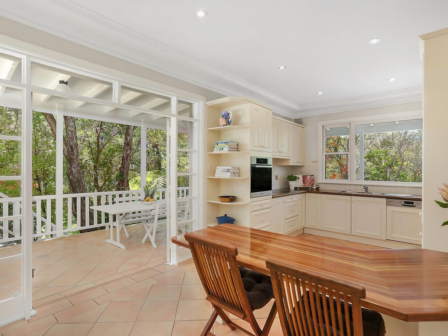 106 Marine Drive, Oatley NSW 2223, Image 2