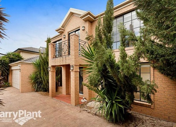 43 Sandy Point Road, Point Cook VIC 3030