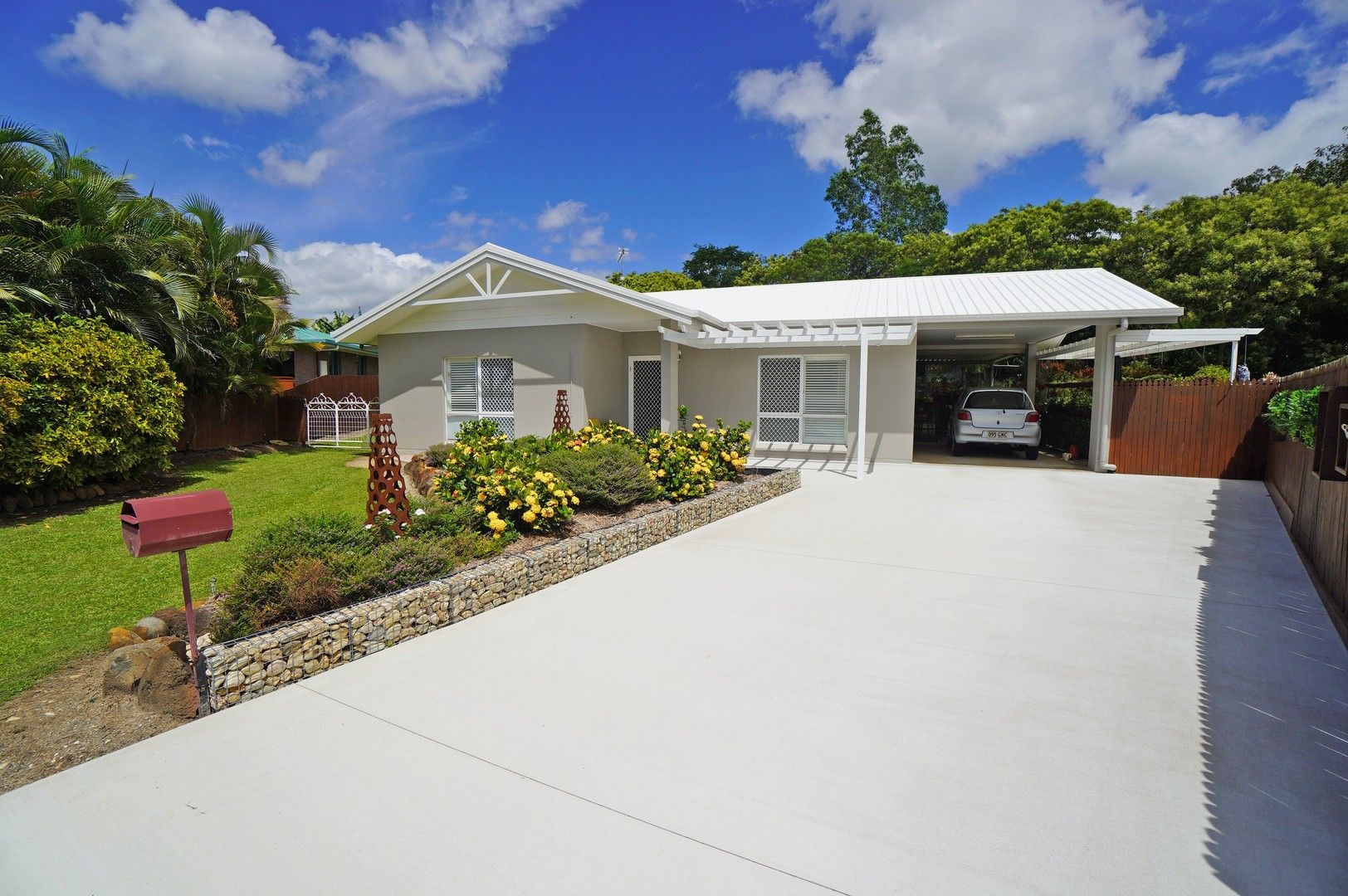 3 bedrooms House in 6 Palm Close MAREEBA QLD, 4880