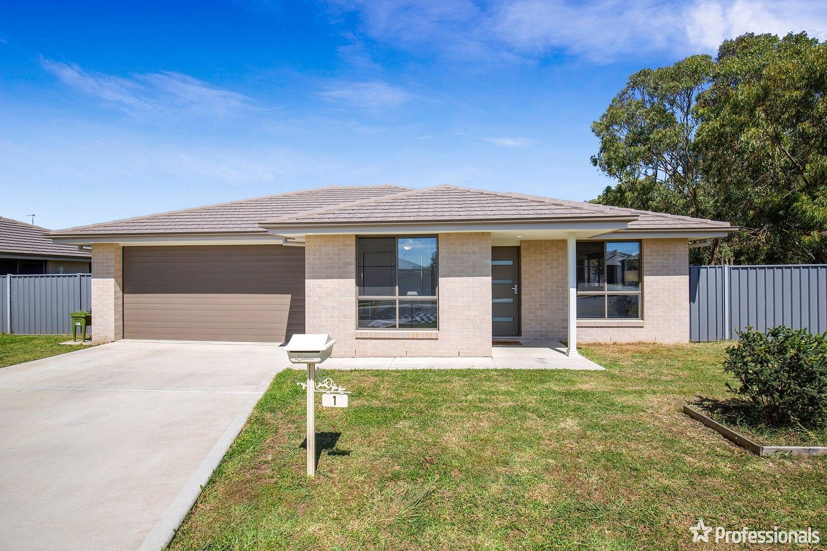 1 Spearmount Drive, Armidale NSW 2350, Image 0