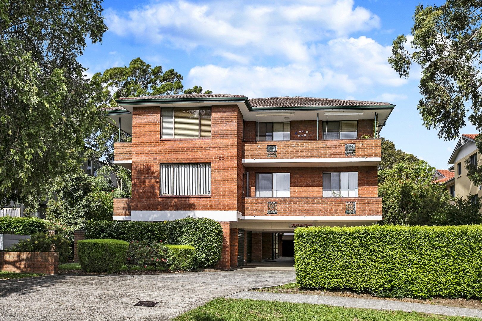 3 bedrooms Apartment / Unit / Flat in 4/20 Merton Street SUTHERLAND NSW, 2232
