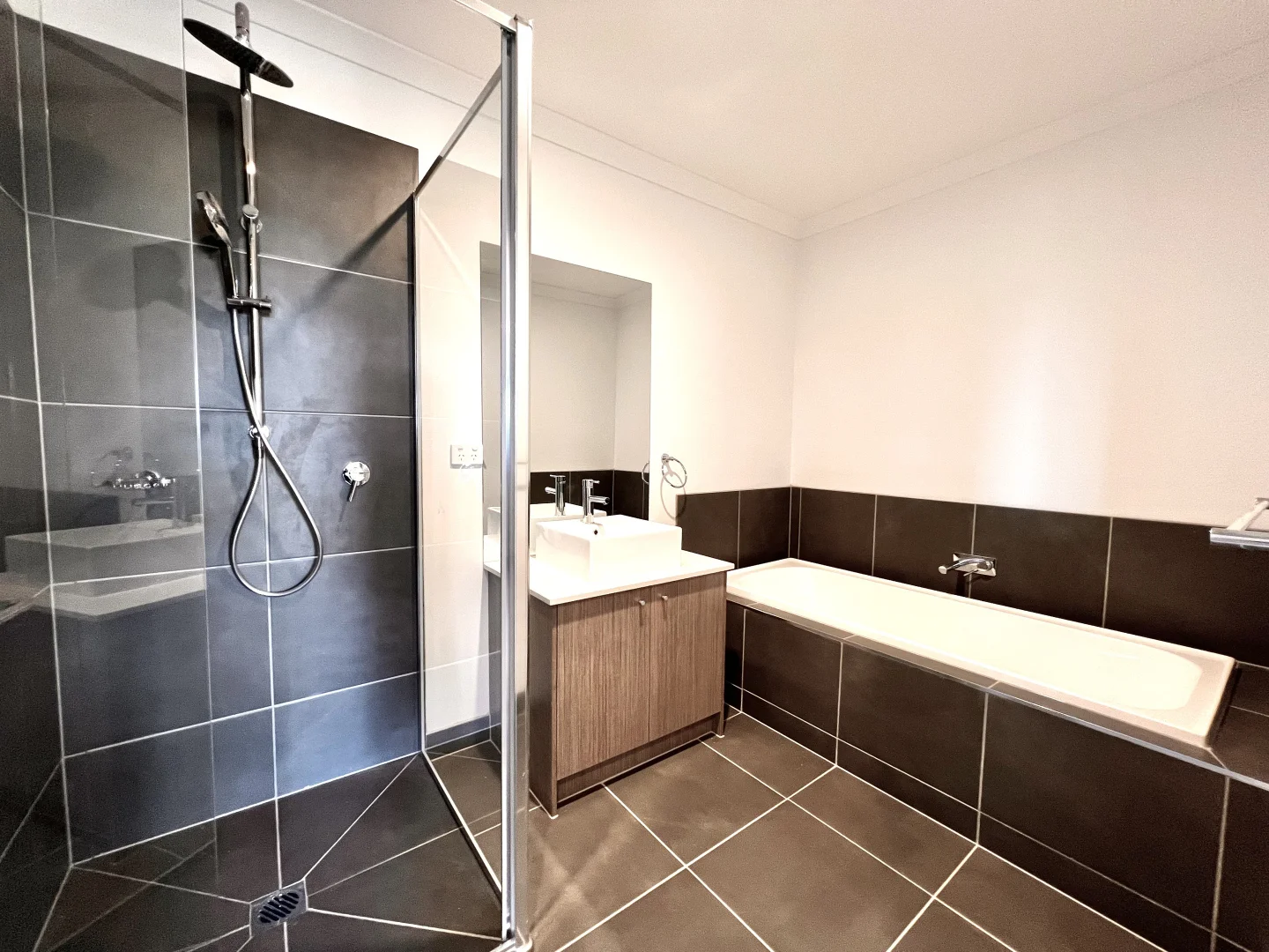 Additional image 16 of 1 Lodge Walk, Strathtulloh VIC 3338