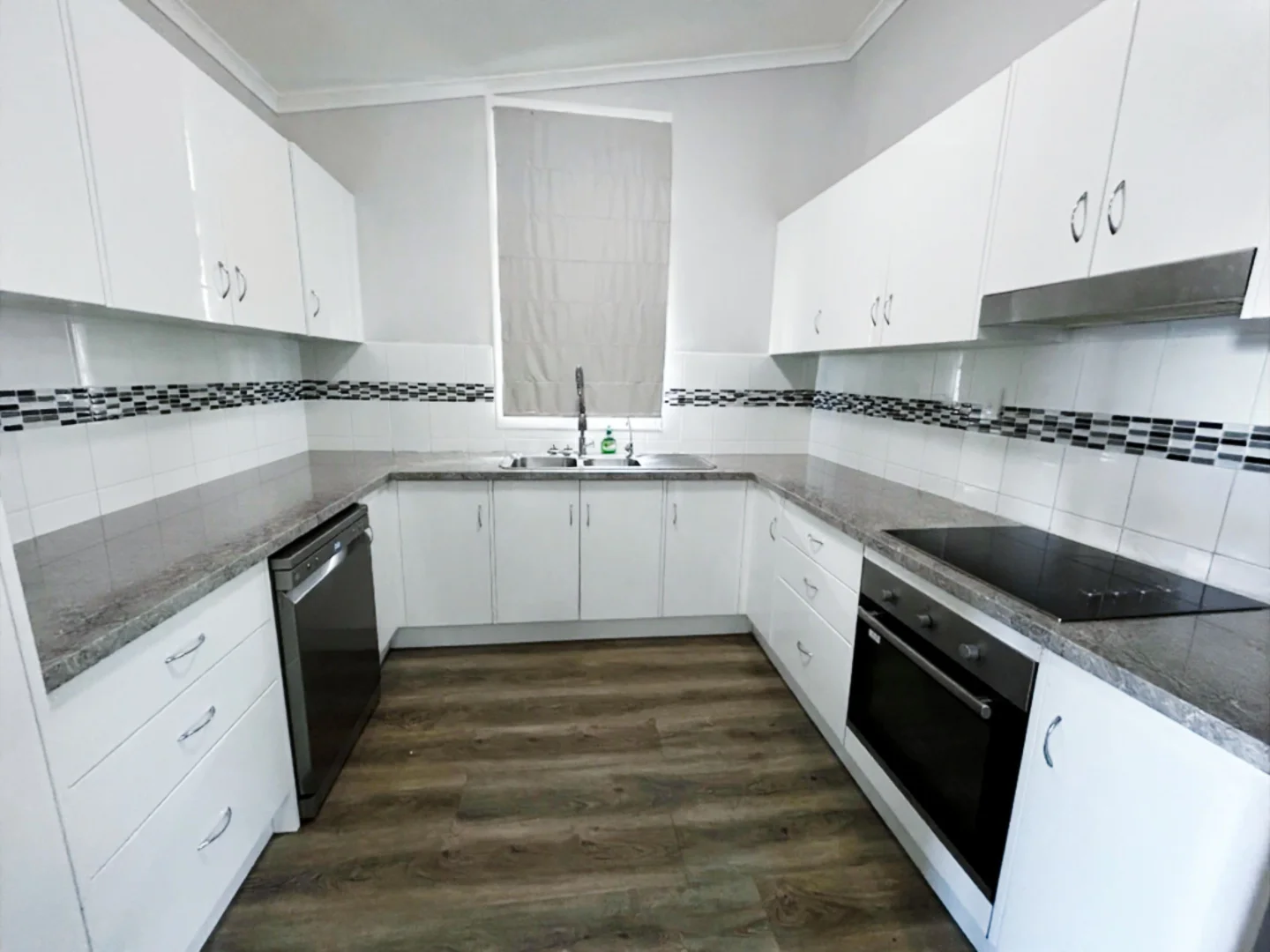 Additional image 6 of 97 Plant Street, Richmond Hill QLD 4820