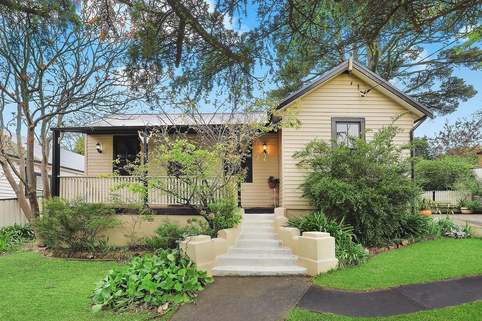 69 Lovel Street, Katoomba NSW 2780, Image 0