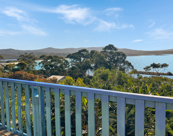 3 Highcrest Avenue, Binalong Bay TAS 7216