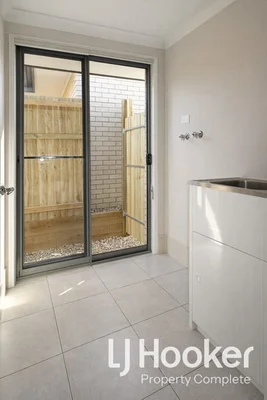 Additional image 10 of 33 Dew Street, Yarrabilba QLD 4207