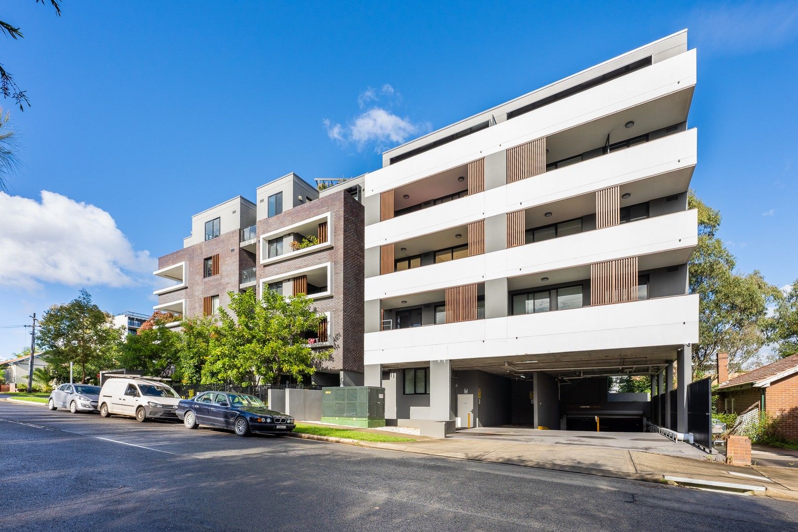 2 bedrooms Apartment / Unit / Flat in 47/1-9 Kanoona Ave HOMEBUSH NSW, 2140